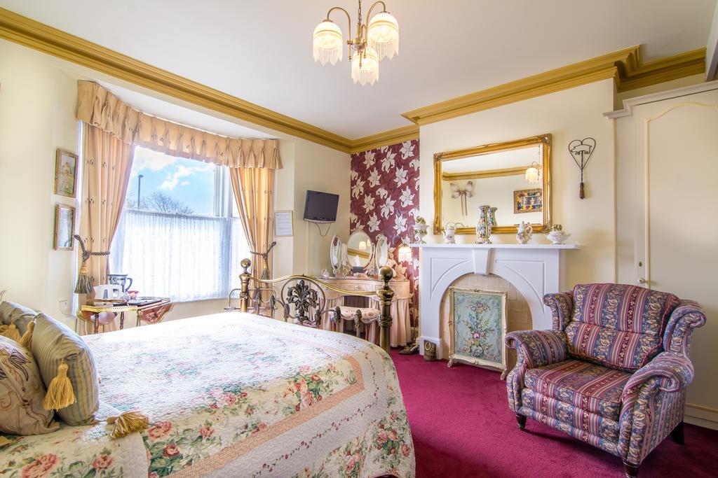 Creston Villa Guest House Линкълн Екстериор снимка