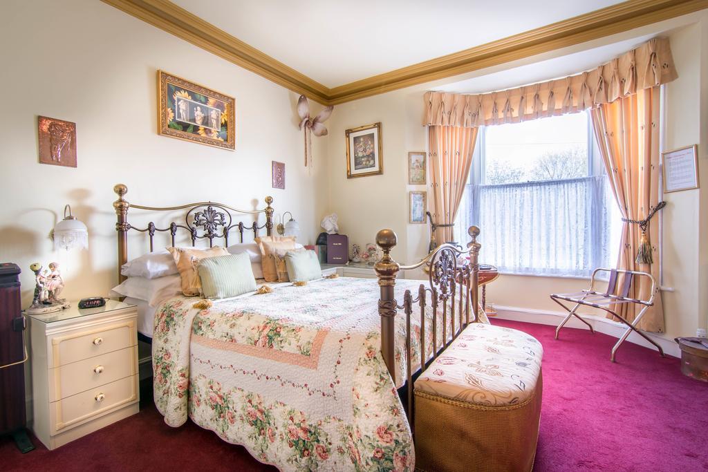 Creston Villa Guest House Линкълн Екстериор снимка
