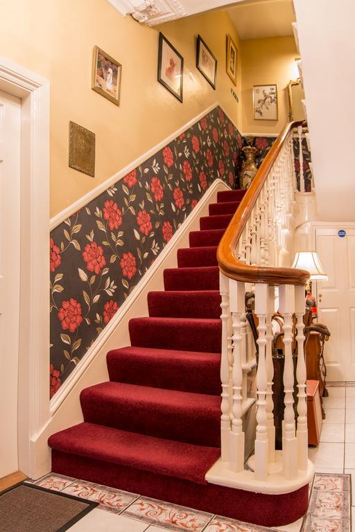 Creston Villa Guest House Линкълн Екстериор снимка