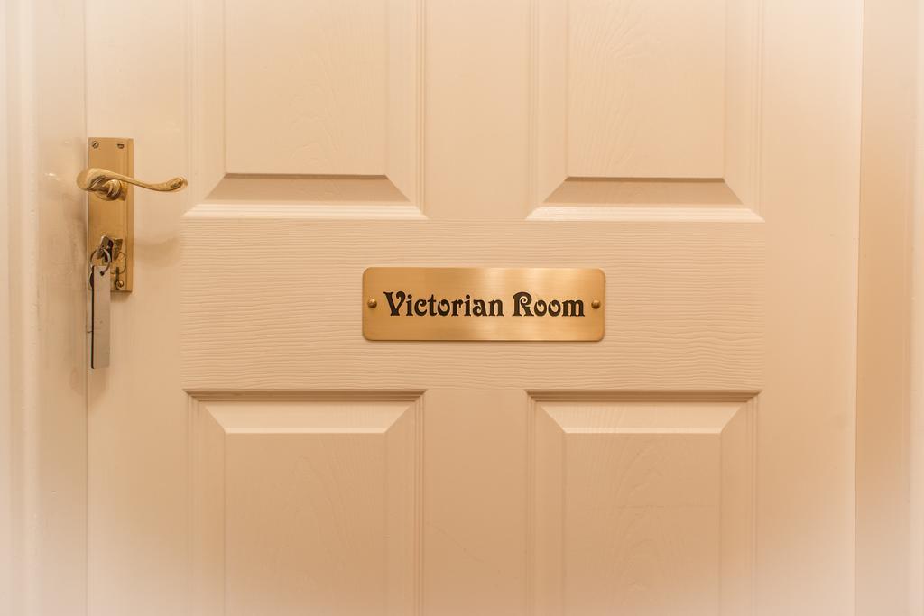Creston Villa Guest House Линкълн Екстериор снимка