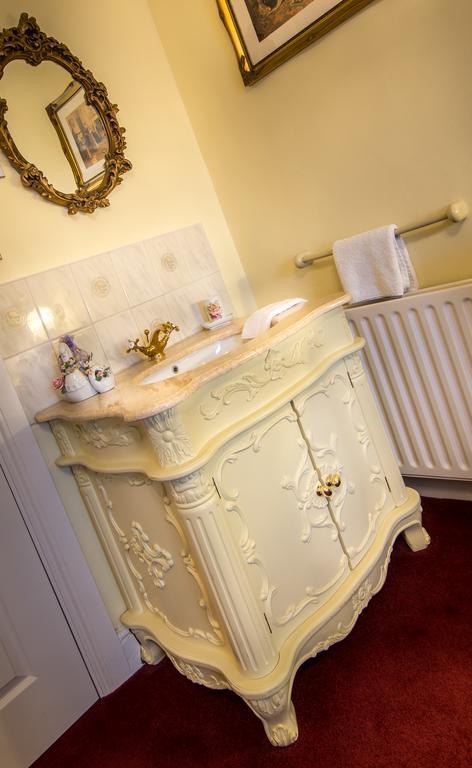Creston Villa Guest House Линкълн Екстериор снимка